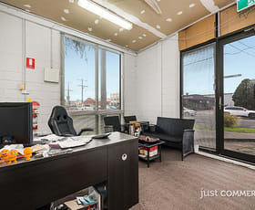 Showrooms / Bulky Goods commercial property leased at 1/96 Levanswell Road Moorabbin VIC 3189