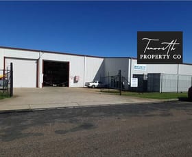 Showrooms / Bulky Goods commercial property leased at 2/19-20 Goonan Street Tamworth NSW 2340