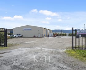 Showrooms / Bulky Goods commercial property leased at 19 Parkers Road New Gisborne VIC 3438