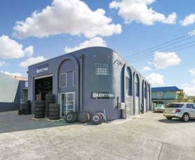 Showrooms / Bulky Goods commercial property leased at Unit 1/3 Hutchinson Street Burleigh Heads QLD 4220