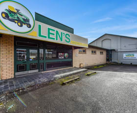 Showrooms / Bulky Goods commercial property leased at 4 Margaret Street Mount Gambier SA 5290