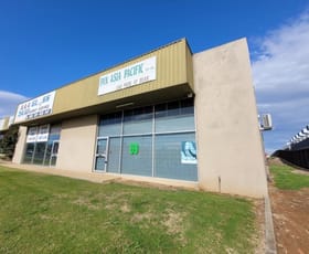 Showrooms / Bulky Goods commercial property leased at 1/69 Sharps Road Tullamarine VIC 3043