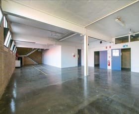 Showrooms / Bulky Goods commercial property leased at 17 Arawatta Street Carnegie VIC 3163
