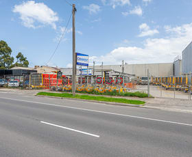 Showrooms / Bulky Goods commercial property leased at 231 & 233 Kororoit Creek Road Williamstown VIC 3016