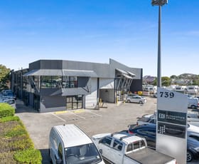 Factory, Warehouse & Industrial commercial property leased at 2 & 3/739 Nudgee Road Northgate QLD 4013