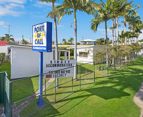 Hotel, Motel, Pub & Leisure commercial property sold at 53- 55 Ford Street Hermit Park QLD 4812