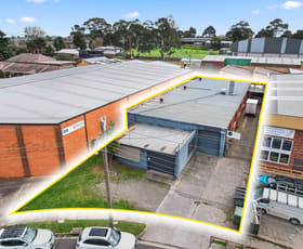 Showrooms / Bulky Goods commercial property sold at 7 Dissik Street Cheltenham VIC 3192