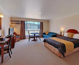 Hotel, Motel, Pub & Leisure commercial property sold at 37-41 Bridge St Uralla NSW 2358