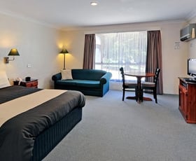 Hotel, Motel, Pub & Leisure commercial property sold at 37-41 Bridge St Uralla NSW 2358