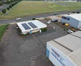 Factory, Warehouse & Industrial commercial property sold at 105 McDougall Street Wilsonton QLD 4350