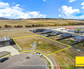 Factory, Warehouse & Industrial commercial property for sale at 5 Masters Close Bungendore NSW 2621