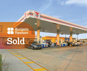 Showrooms / Bulky Goods commercial property sold at 407 Bridge Street Wilsonton QLD 4350