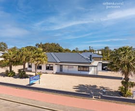 Medical / Consulting commercial property sold at Main Street Minlaton SA 5575