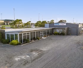 Showrooms / Bulky Goods commercial property sold at 729 Creswick Road Wendouree VIC 3355
