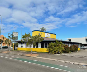 Showrooms / Bulky Goods commercial property for lease at 121 Charters Towers Road Hyde Park QLD 4812