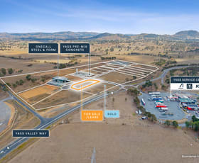 Factory, Warehouse & Industrial commercial property for sale at 2 Industrial Close Yass NSW 2582