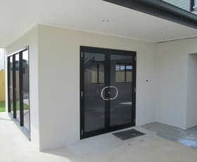 Showrooms / Bulky Goods commercial property leased at 25 Howe Street Cairns North QLD 4870