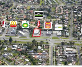 Showrooms / Bulky Goods commercial property leased at 88-90 Princes Highway Pakenham VIC 3810