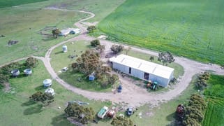 2 Peake Lane Wanilla SA 5607 2 Peake Lane Wanilla SA 5607