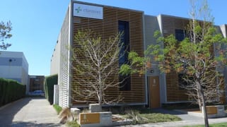 Level 1/1 - 8 Rocklea Dr Port Melbourne VIC 3207