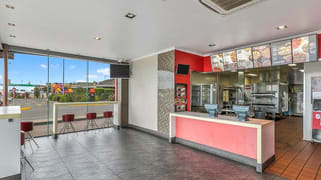 2/161 Boat Harbour Drive Urraween QLD 4655