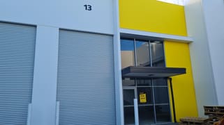 13 / 2 Amesbury Loop Butler WA 6036