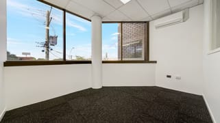 12/90 Wembley Road Logan Central QLD 4114