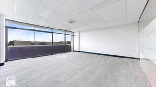 Suites/17 Wurrook Circuit Caringbah NSW 2229