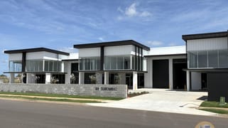 15 Aviation Crescent Kensington QLD 4670