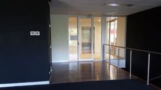 1/16 LANGMORE LANE Berwick VIC 3806