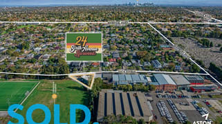 24 Sixth Avenue Burwood VIC 3125