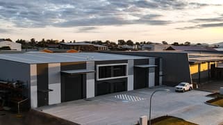 1 & 2/14 Hawker Road Tamworth NSW 2340 1 & 2/14 Hawker Road Tamworth NSW 2340