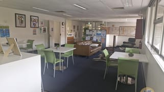 Upstairs/130 Bourbong Street Bundaberg Central QLD 4670