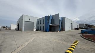 32 Nicole Way Dandenong South VIC 3175