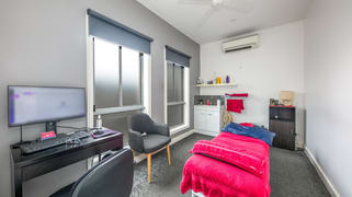 2/150-152 Coburns Road Melton VIC 3337
