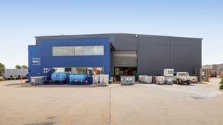 1B/7-9 Gardner Court Wilsonton QLD 4350