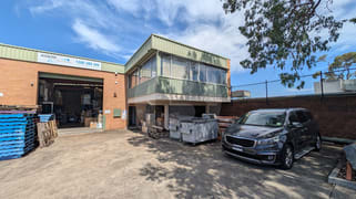 2/4 PRINCE WILLIAM DRIVE Seven Hills NSW 2147