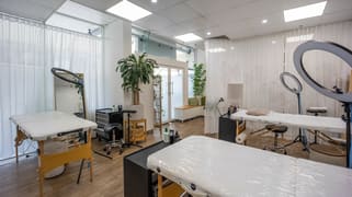 Shop 8 / 15 Victoria Avenue Broadbeach QLD 4218