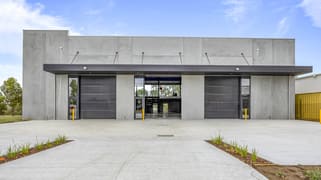 51 Selkirk Drive Wendouree VIC 3355