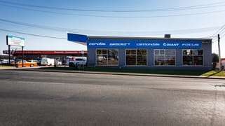 Ground  Unit 2/79-85 Collie Street Fyshwick ACT 2609