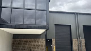 8/25 Val Reid Crescent Hume ACT 2620