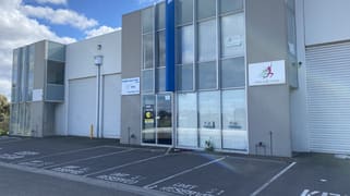 Unit 52 / 22 - 30 Wallace Ave Point Cook VIC 3030