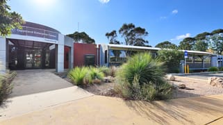 Suites/50 Northways Road Churchill VIC 3842