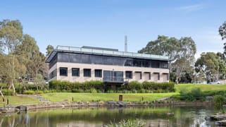 9 Lakeside Drive Burwood East VIC 3151