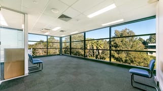 5 Lakeside Drive Burwood East VIC 3151