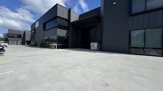 2/2 Stone Court Kingston QLD 4114