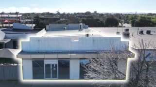 8 Wallace Square Melton VIC 3337