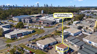 UNIT 2  / 10A BAILEY CRESCENT Southport QLD 4215