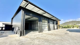 Unit B2/571 Woolcock Street Mount Louisa QLD 4814
