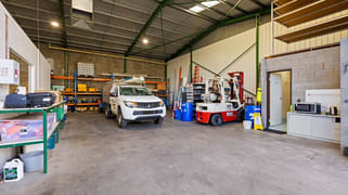 2/830 Knight Road North Albury NSW 2640